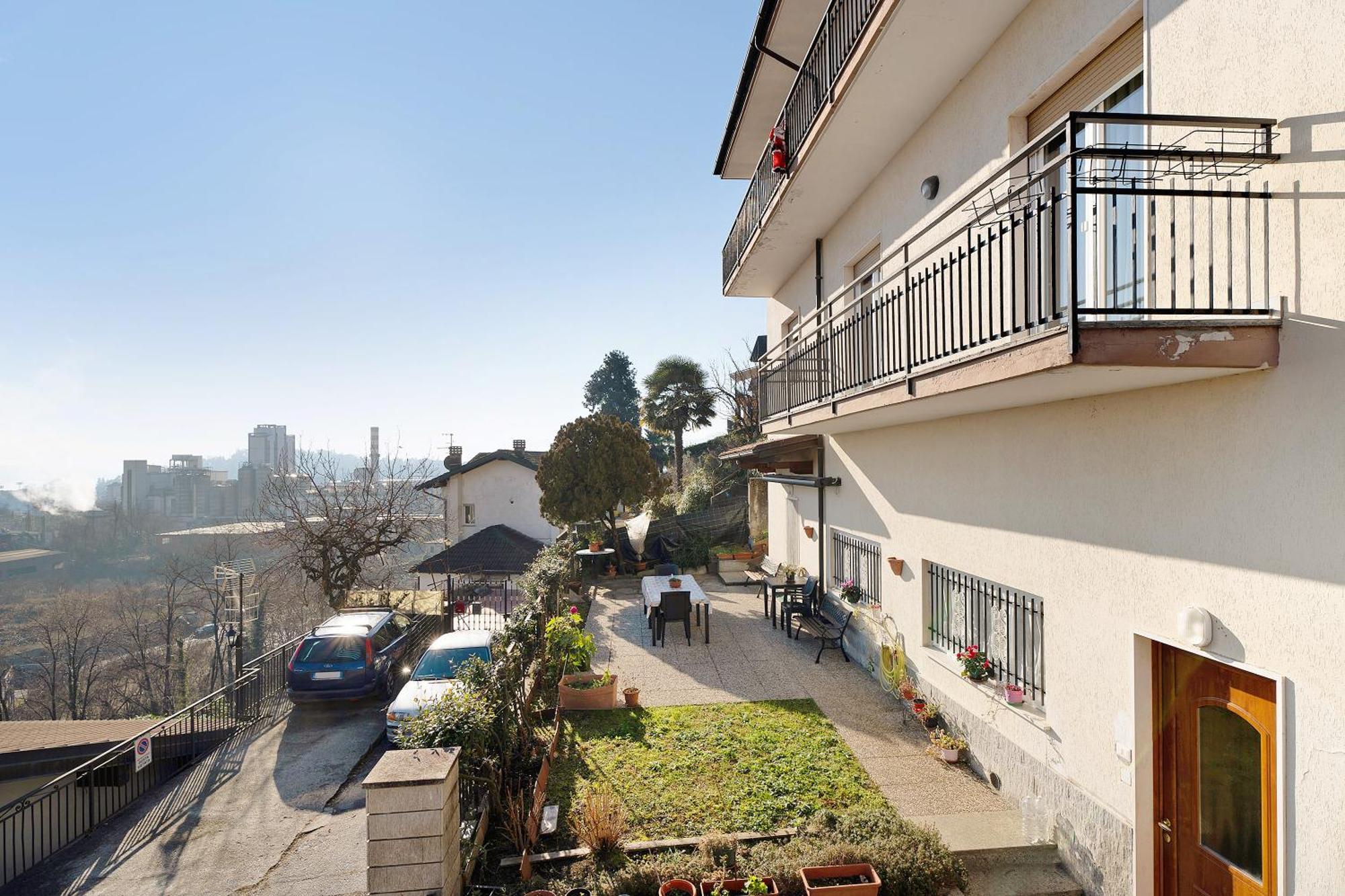Ferienwohnung Casa Bella Intra Exterior foto